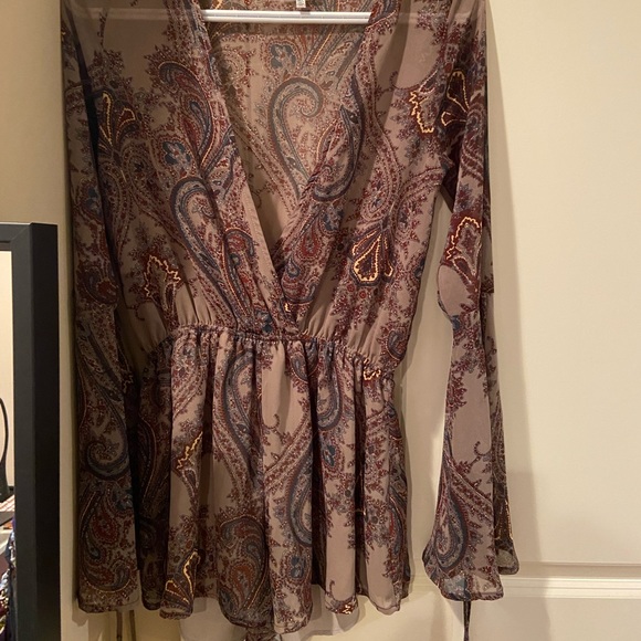 Tobi Paisley print Romper - Picture 3 of 8